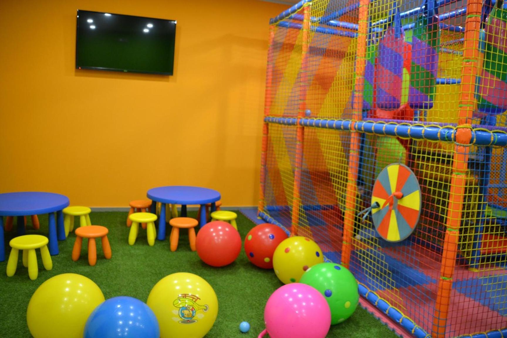 קאסוריה Hotel Daytona Palace מראה חיצוני תמונה